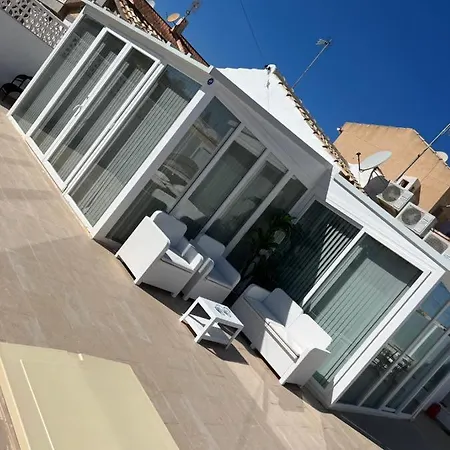 3 Bedroom Private Pool La Florida Holiday home