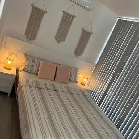 3 Bedroom Private Pool La Florida Holiday home
